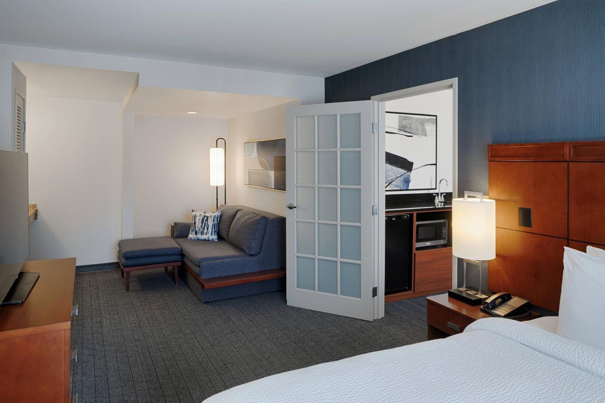 Hotel Courtyard By Marriott Springfield Downtown Exterior foto